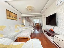 送阁楼,本月新上房源!买一层带一层,可做四房,看房钥匙