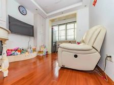 总监力推,精装可拎包入住 ,超低密度, 鲁班路地铁口,边套