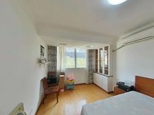 徐汇内环,准电梯房,95年建,一梯三户,南北两房,精装钥匙房