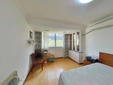 徐汇内环,准电梯房,95年建,一梯三户,南北两房,精装钥匙房