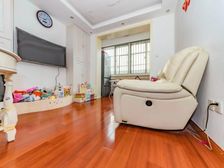 五岭小区 精装可拎包入住 超低密度 商品房 商业配套成熟