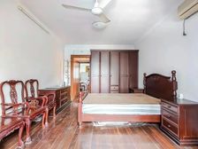 星梅花苑,朝南精装3房,户型正气,楼层好老少皆宜,价格可谈