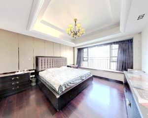 天誉花园 5室2厅 东 东南