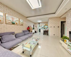 金府花园 3室1厅 南