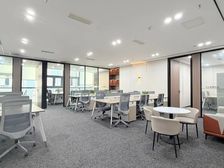 单价30租 江北嘴核心 力帆中心甲级写字楼家具齐全拎包即用