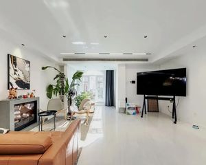 丰台科技园四环,内城别墅加来棉花城 5室1厅 197.58平