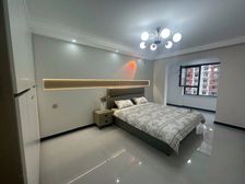 一中附近 卓雅豪庭三室户型,装修好,全新装修,没住过