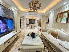 恒文星尚湾,精装大3房,带车位,满五年v一只有契税,看中可谈