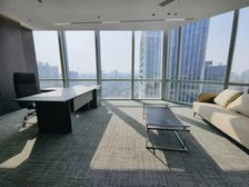 玄武湖畔 地标甲写 华贸中心 豪装带家具 多套可选 拎包办公