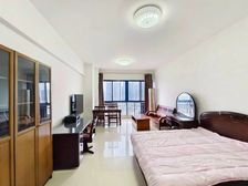 杨家坪轻轨旁,实木家具,住家装修,配套成熟