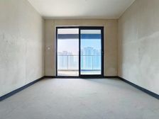 ,坡区品质豪宅新希望,中间楼层,全看中庭