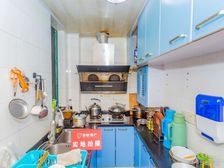 锦苑小区(虹口) 1室1厅1卫 简单装修 170万元