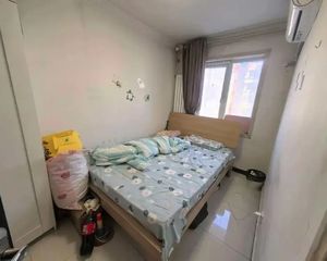 石园东区大1居婚房装修朝向采光好总价钱低