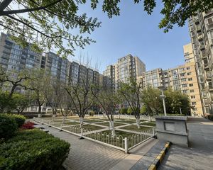 远洋德邑乙 174.51平3居 南北向精装修 自住保养好