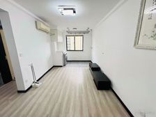 中间楼层采光好 次新小区 商业配套成熟 交通便捷 南北通透