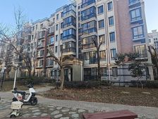 常熟老街长乐坊 南向精装三房 满二低层 总价99.8万