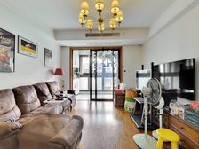 近地铁凤凰楼层洋房,保养好拎包入住,诚意出售视野开阔