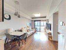 在寂静中品味,在喧闹中生活,此房深情并茂!品质小区