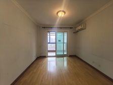 文化广场对面,电梯小高层,全南户型2房,卢二向明,看房有钥匙