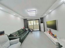 带露台20平,次新人车分流新装修三年,已经帮业主选好房