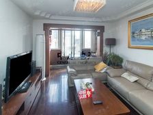 新出笋盘,复试带露台,近地铁,商品房,位置佳