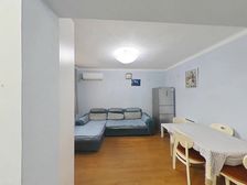 艾山新村 75平2居 南向精装修 视野无遮挡