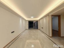 双地铁口 开发商精装从未入住 密码钥匙 随时看房