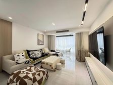 09年品质小区,地铁口,小高层洋房,精装修三房,有地下车位!