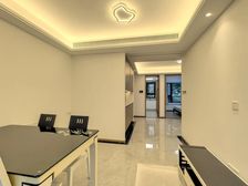 必看好房!!超大落地窗 采光视野超好 万达CBD旁 外国语