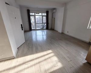 北一街 8 号 197㎡三居 双厅双卫 + 稀缺下沉