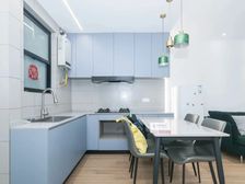 精装修拎包入住,楼层老少皆宜,内环旁地铁口,三轨交汇