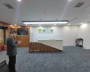 河西麓谷企业广场475平,4600元每平,省个税,看中可谈