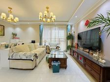 高新四路 高新广场 城市公馆 精装三室 商业配套成熟随时看房