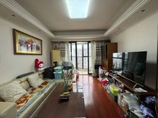 合生城邦四期三房带大阁楼,可做五房,业主诚意出售,看房方便