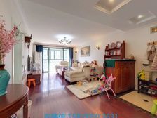 业主置换大三房 降.价90万出售 接受置换 近地铁站 有车位