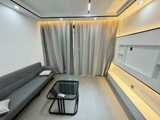 小区中间位置 安静采光好 满五年 南北通透 看中可谈