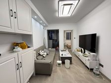 7号线 明星小区 精装一房 电梯7楼 看中价格可谈 随时能看