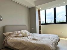 长风公园,采光充足 板楼 商圈成熟 南北通透 装修好