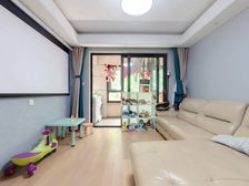 正规绿城小洋房,在喧嚣的城市给您一个小家!