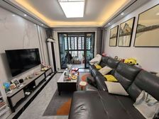 新装修南北通两房带车位,好楼层采光很好,看房方便,可谈