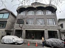 西湖独栋 后一个独立产证可自营 沿街可餐饮 可宾馆 可会所