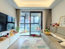 四季都会荣万悦宁苑3室2厅2卫 精装修 飞机户型 近地铁一号