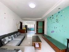 新出!接送方便,得房率高,双卫配置,诚心卖价格好谈