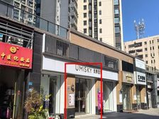 出售寮步中学旁带租服装店底商 月租金3800 已租5年老租客