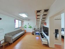 新出商品房顶楼带阁楼带超大露台 五满五无税 看房随时395万