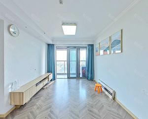 华侨城南向精装三房 天鹅湖花园满五 税少