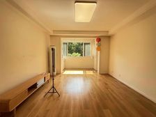 品翠苑二楼复式房 此类房很 目前就这一套再卖