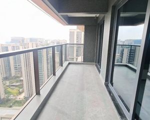 云大医院地铁口春城书院 家门口的春城本部 现房 即住证在手