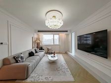 俯瞰万里公园,小区中心位置,婚房装修,拎包入住,价格可以沟通