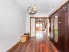 宝山文华苑(四期) 精装可拎包入住 小三房 交通便捷 临地铁